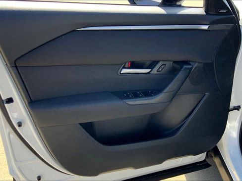 Used 2025 MAZDA CX-50 AWD 2.5 S w/ Weather Package image 10