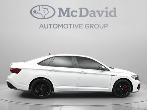 Used 2023 Volkswagen Jetta GLI Autobahn w/ GLI Black Package FWD image 9