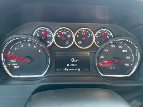 Used 2021 Chevrolet Silverado 1500 RST AWD/4WD image 18