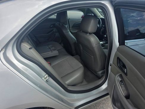 Used 2015 Chevrolet Malibu LT FWD image 11
