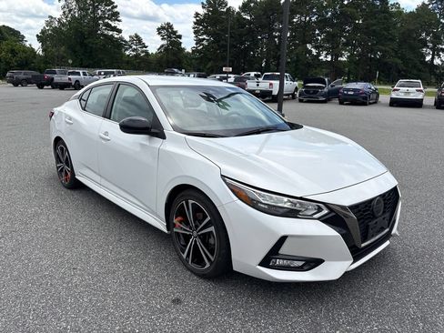 Used 2023 Nissan Sentra SR w/ Electronics Package FWD image 11