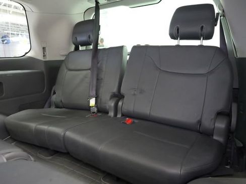 Used 2009 Lexus LX 570 4WD image 34