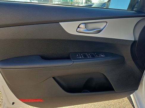 Certified 2023 Kia Forte LXS w/ LXS Technology Package image 13