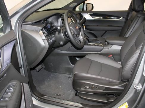 New 2025 Cadillac XT5 Premium Luxury image 4