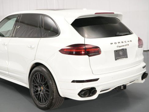Used 2016 Porsche Cayenne GTS AWD/4WD image 23