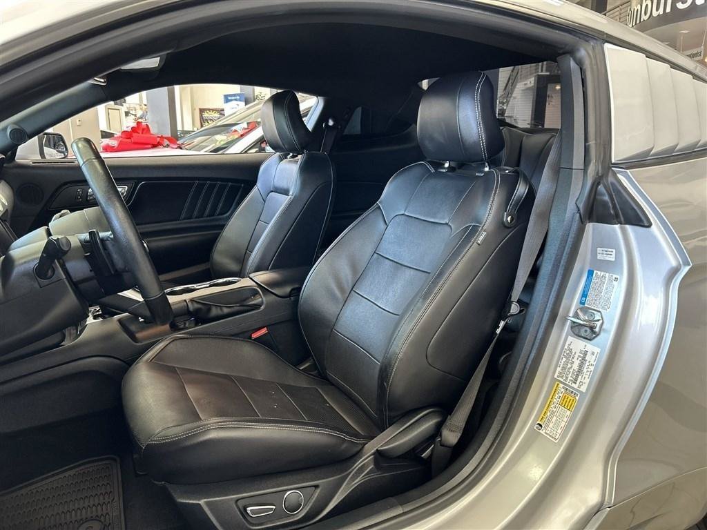 Used 2015 Ford Mustang GT Premium w/ Equipment Group 401A RWD image 9