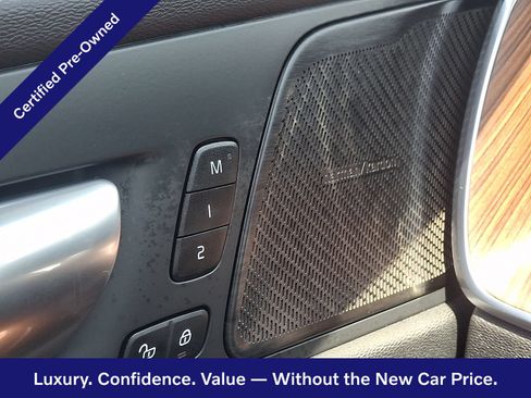 Certified 2024 Volvo XC60 B5 Plus w/ Protection Package Premier AWD/4WD image 22