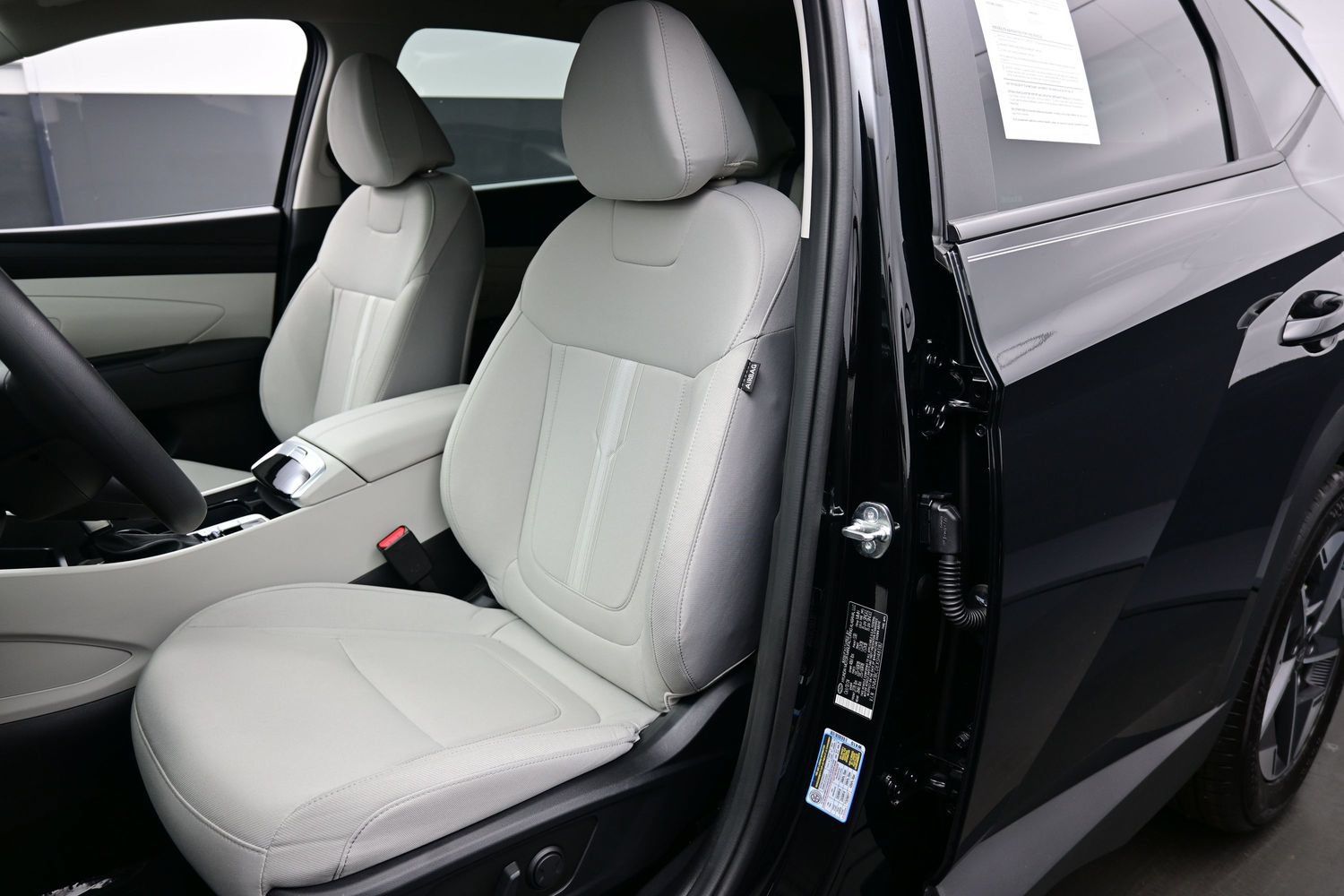 Used 2025 Hyundai Tucson SEL AWD/4WD image 13