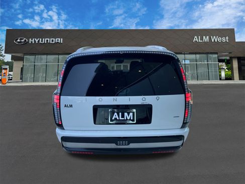 New 2026 Hyundai Ioniq 9 Calligraphy image 5