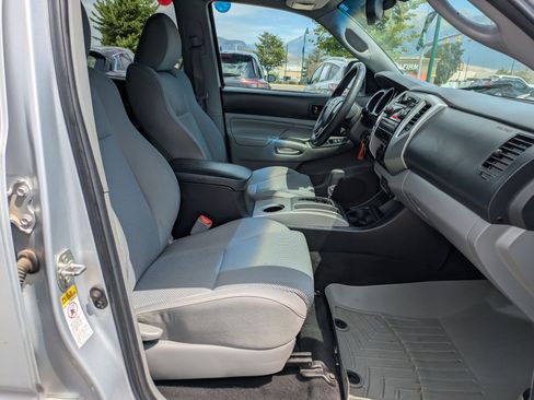 Used 2012 Toyota Tacoma 4x4 Double Cab w/ TRD Sport Pkg image 31