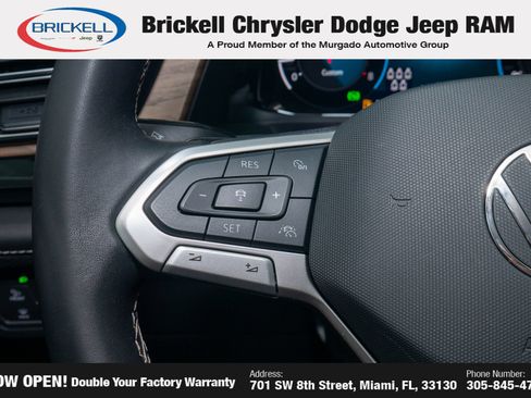 Used 2025 Volkswagen Atlas SE FWD image 30