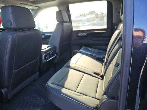 Used 2024 GMC Sierra 2500 Denali w/ Technology Package image 11