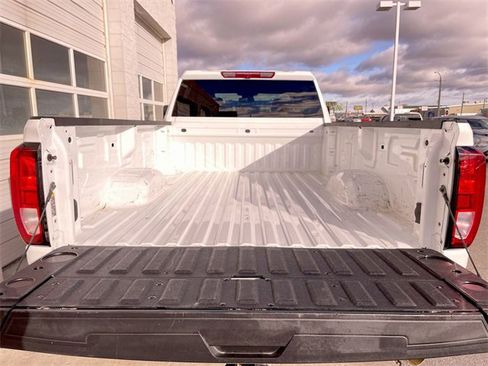 Used 2024 GMC Sierra 3500 SLE image 22