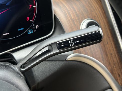 Certified 2025 Mercedes-Benz GLC 300 4MATIC image 20