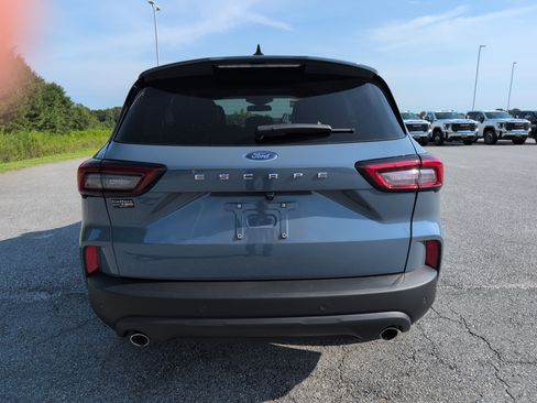 Used 2025 Ford Escape ST-Line w/ Tech Pack #1 FWD image 6