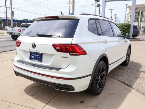 Certified 2023 Volkswagen Tiguan SE R-Line AWD/4WD image 5