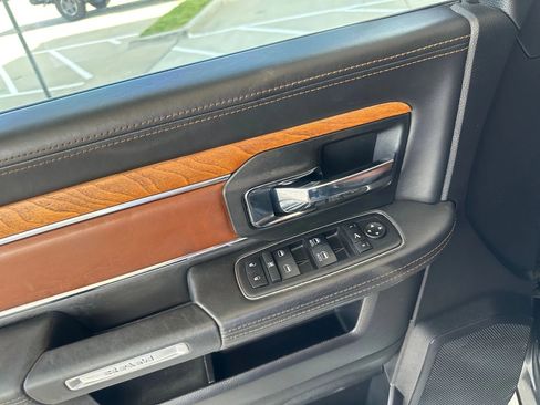 Used 2017 RAM 2500 Longhorn w/ Convenience Group image 32