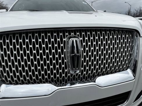 Certified 2022 Lincoln Navigator Reserve image 10