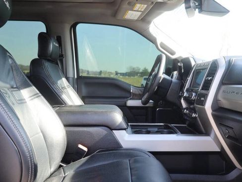 Used 2019 Ford F250 Lariat w/ Lariat Ultimate Package image 15