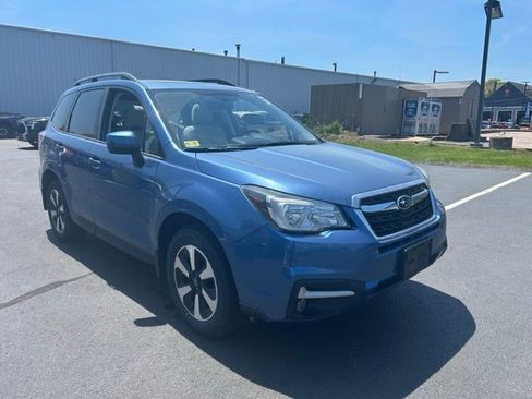 Used 2018 Subaru Forester 2.5i Premium AWD/4WD image 3