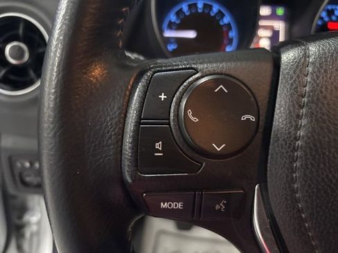 Used 2018 Toyota Corolla iM w/ Carpet Mat Package (TMS) FWD image 18