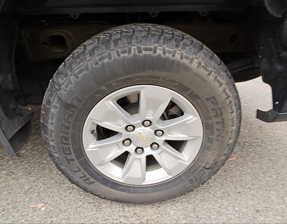 Used 2021 Chevrolet Silverado 1500 LT RWD image 10