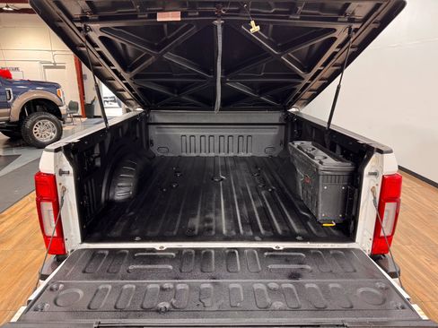 Used 2021 Ford F250 Platinum w/ FX4 Off-Road Package image 7