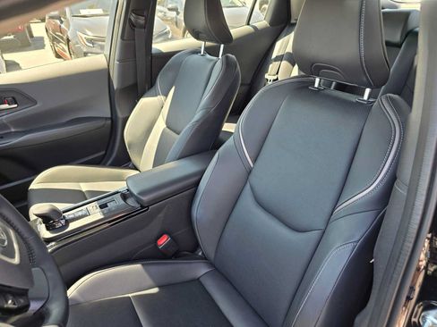 Certified 2026 Toyota Prius XLE FWD image 20