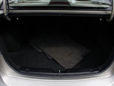 Used 2010 Hyundai Elantra GLS FWD image 15