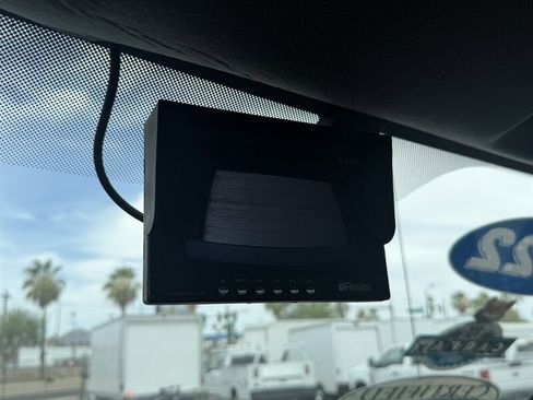 Used 2022 Ford F650 2WD Regular Cab Super Duty image 15