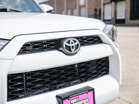 Used 2016 Toyota 4Runner SR5 Premium AWD/4WD image 20