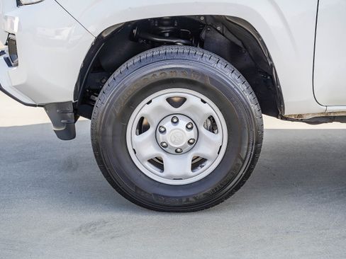 Certified 2020 Toyota Tacoma SR image 7