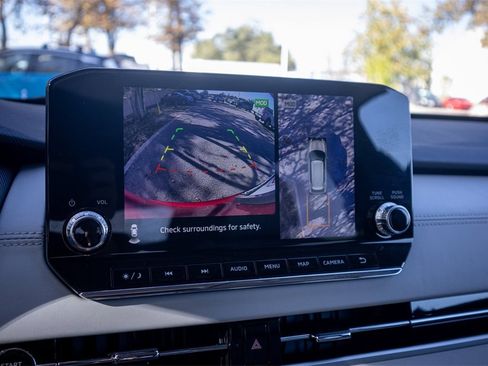 Used 2024 Mitsubishi Outlander SEL image 11