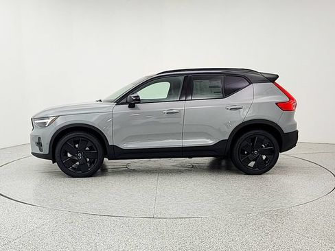 New 2026 Volvo XC40 B5 Ultra w/ Protection Package Premier AWD/4WD image 8