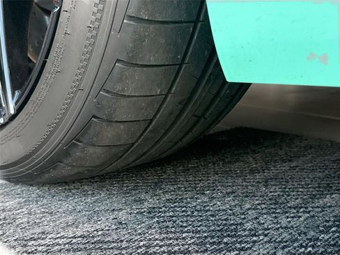 Used 2025 BMW M5 w/ Carbon Package image 31