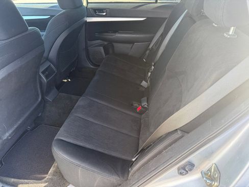 Used 2013 Subaru Outback 2.5i Premium image 9