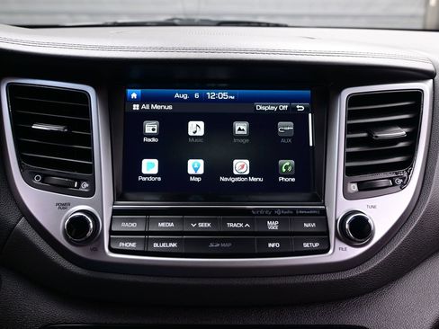 Used 2017 Hyundai Tucson Limited w/ Limited Ultimate Package 03 FWD image 21