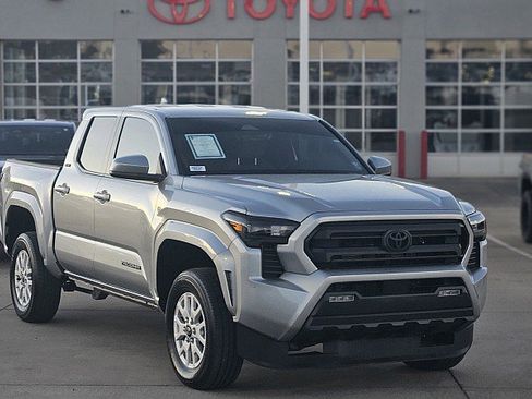 Used 2024 Toyota Tacoma SR5 image 1