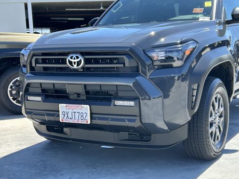 Certified 2026 Toyota 4Runner SR5 AWD/4WD image 7