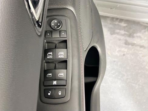 Used 2022 Dodge Durango R/T w/ Blacktop Package image 18