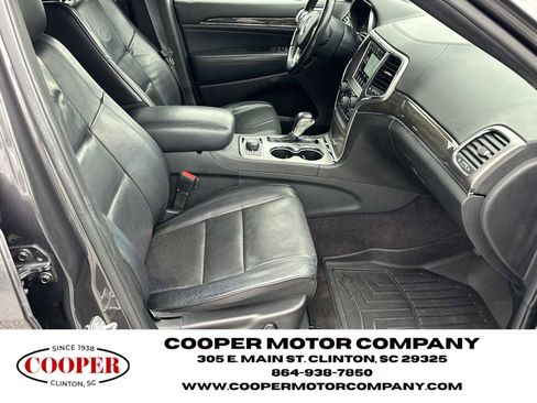 Used 2018 Jeep Grand Cherokee Overland image 13