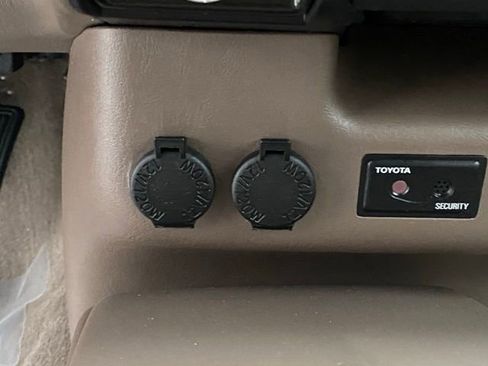 Used 2001 Toyota Tacoma PreRunner image 19