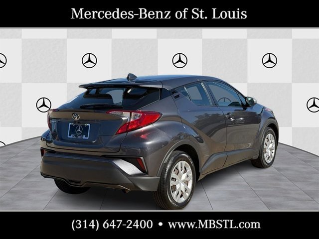 Used 2020 Toyota C-HR LE FWD image 3