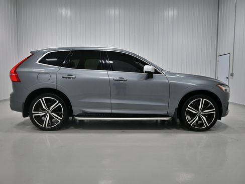 Used 2019 Volvo XC60 T5 R-Design w/ Protection Package Premier AWD/4WD image 39