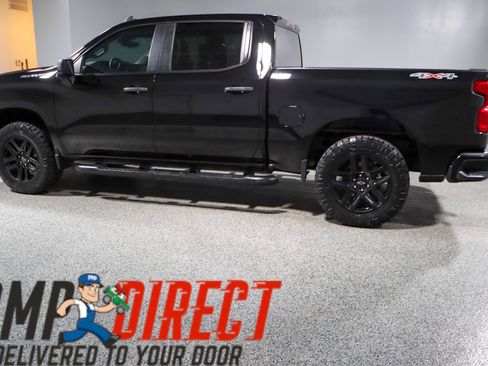 Used 2024 Chevrolet Silverado 1500 Custom w/ LPO, Dark Essentials Package AWD/4WD image 11