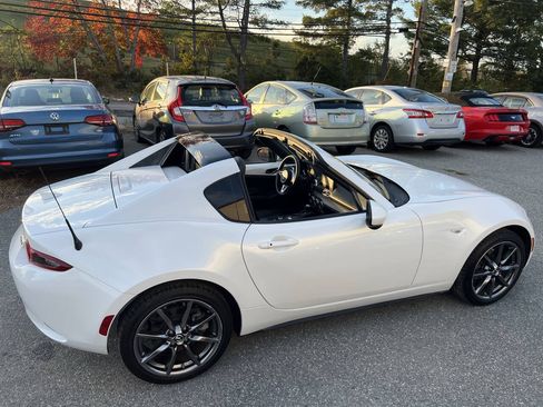 Used 2020 MAZDA MX-5 Miata RF Grand Touring RWD image 34