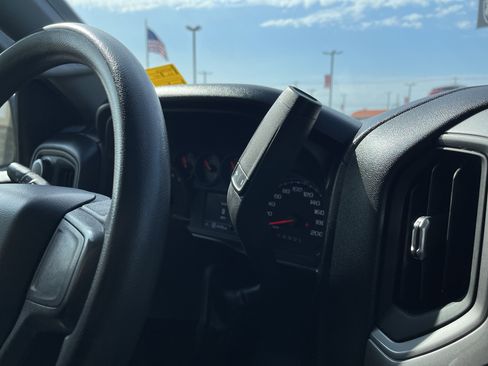 Used 2022 Chevrolet Silverado 1500 Custom AWD/4WD image 20