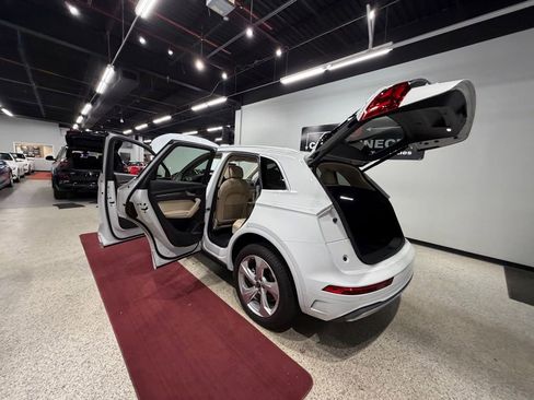 Used 2021 Audi Q5 2.0T Premium Plus w/ Premium Plus Package AWD/4WD image 52