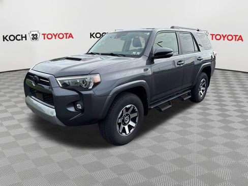 Used 2022 Toyota 4Runner TRD Off-Road Premium AWD/4WD image 3