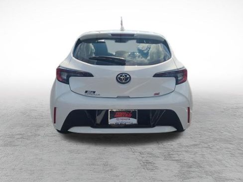 Certified 2025 Toyota Corolla SE w/ SE Package FWD image 6